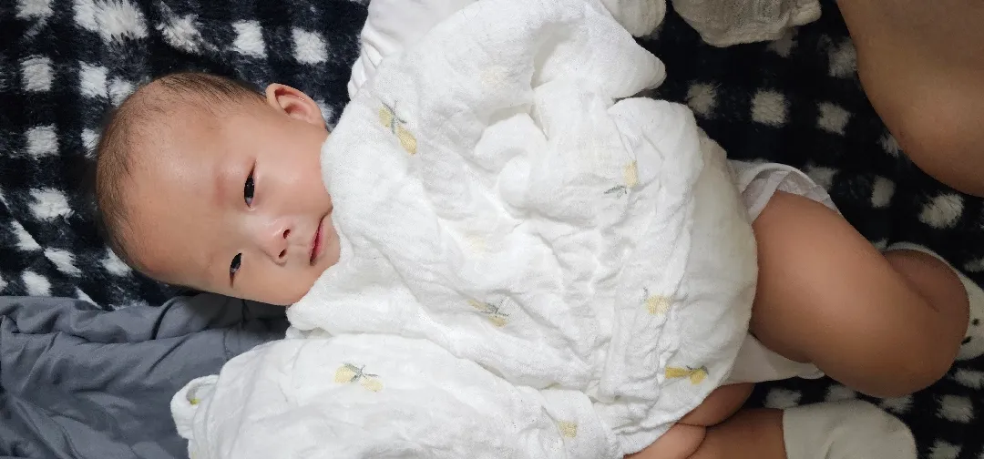 방금까지 운 거 맞니?