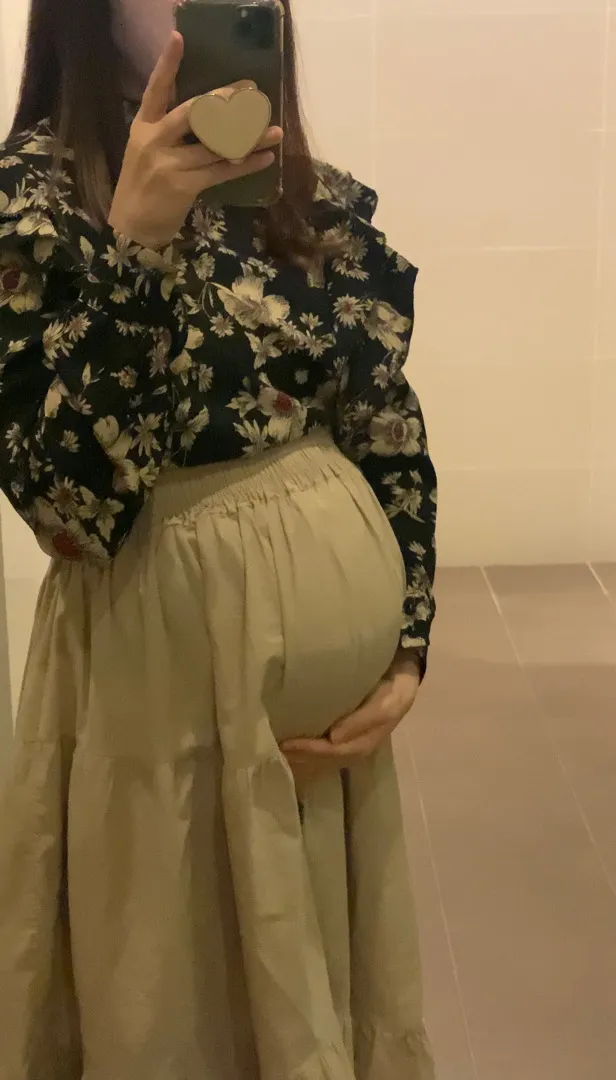 배 나온 거 보고 병 걸린 줄 알았네요