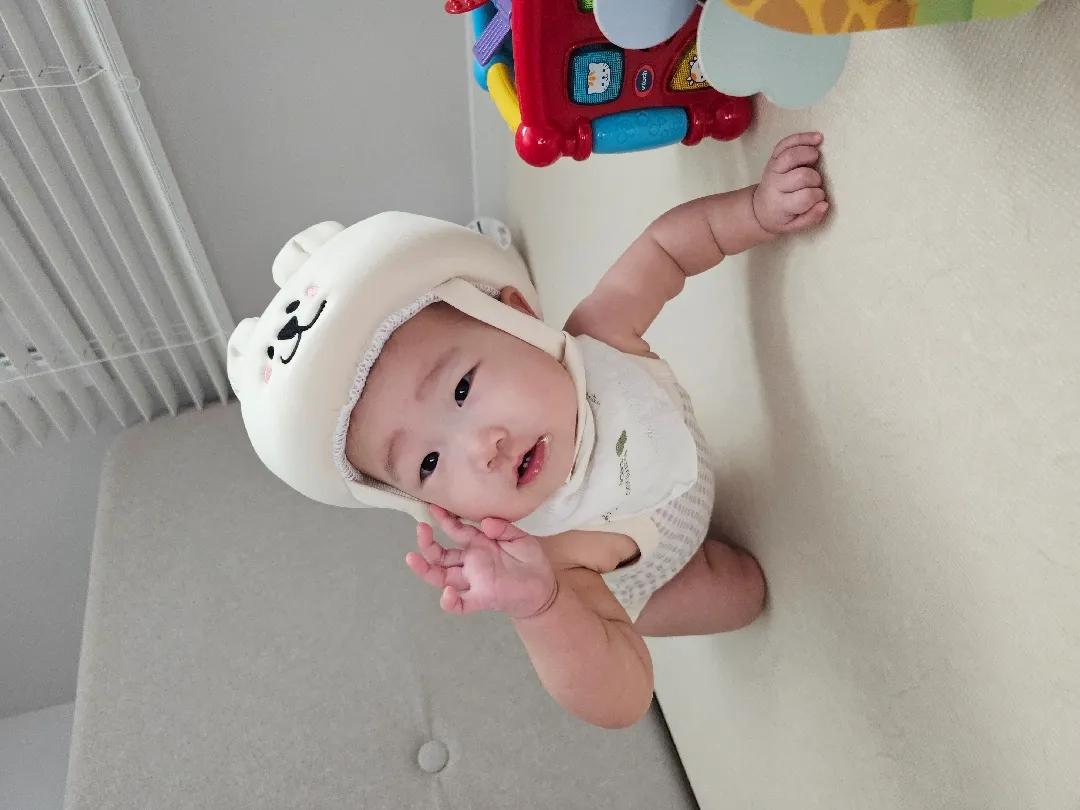 표정과 행동이 다양해졌어요 ㅎㅎ