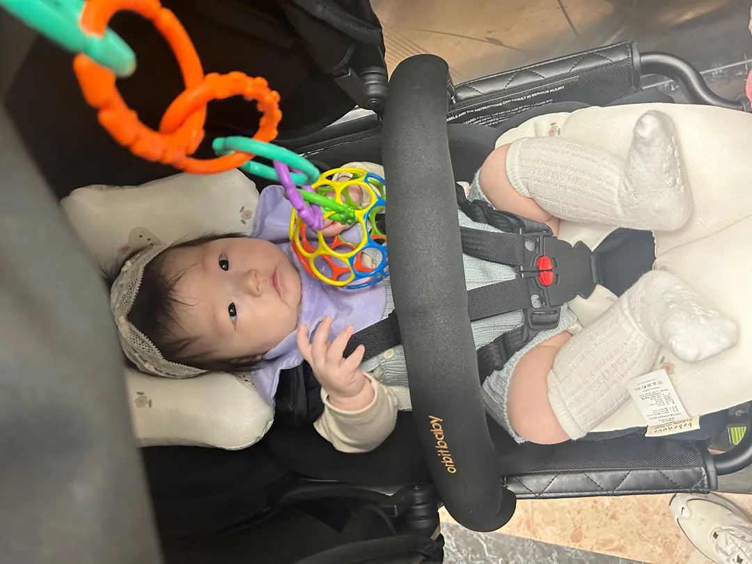 모르는 사람이 애기 만지고 잔소리😡