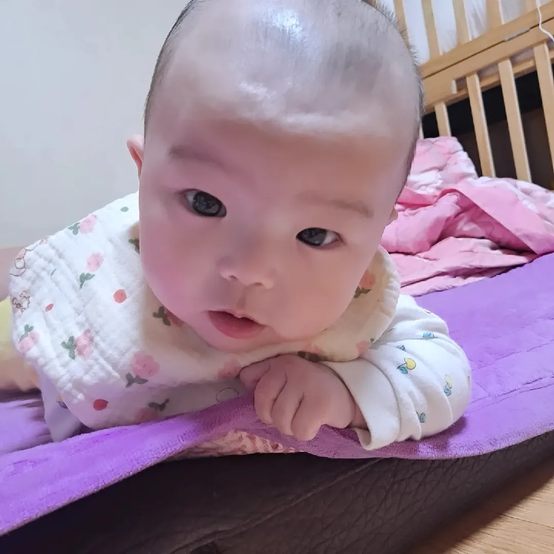 129일차인데 이제 뒤집기잘해용!!