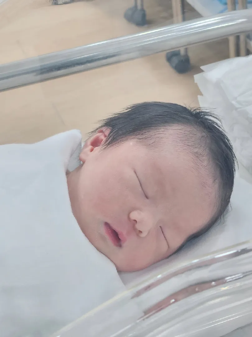 어제 제왕으로 공주 낳았어요.