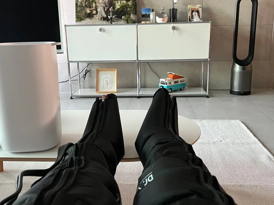 공기압 마사지기 너무 시원해요 ㅠㅠ