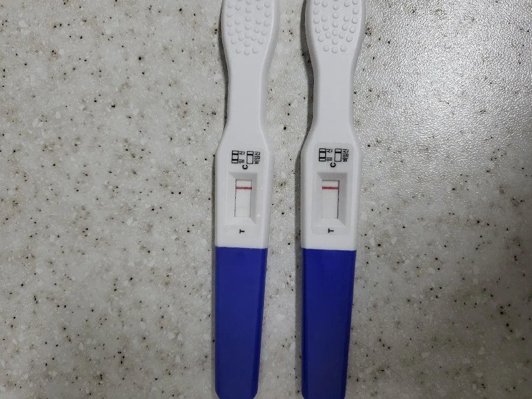 임신테스트기가 왔다갔다 했는데..