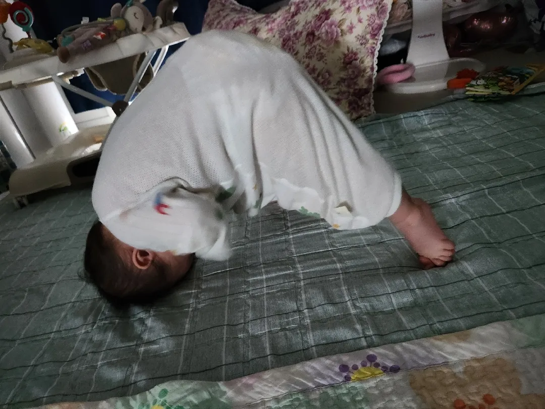 애기 자세가요....