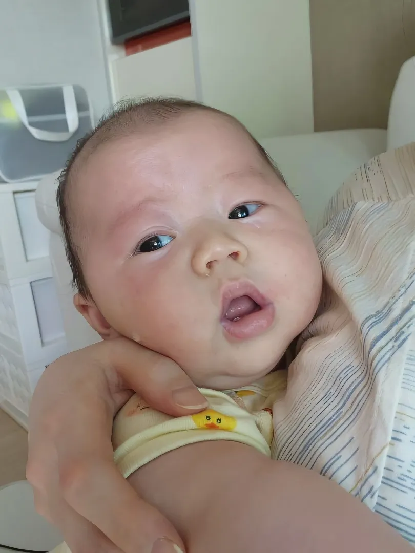 저녁8시만 됬다하면 울고불고 난리네요ㅠ