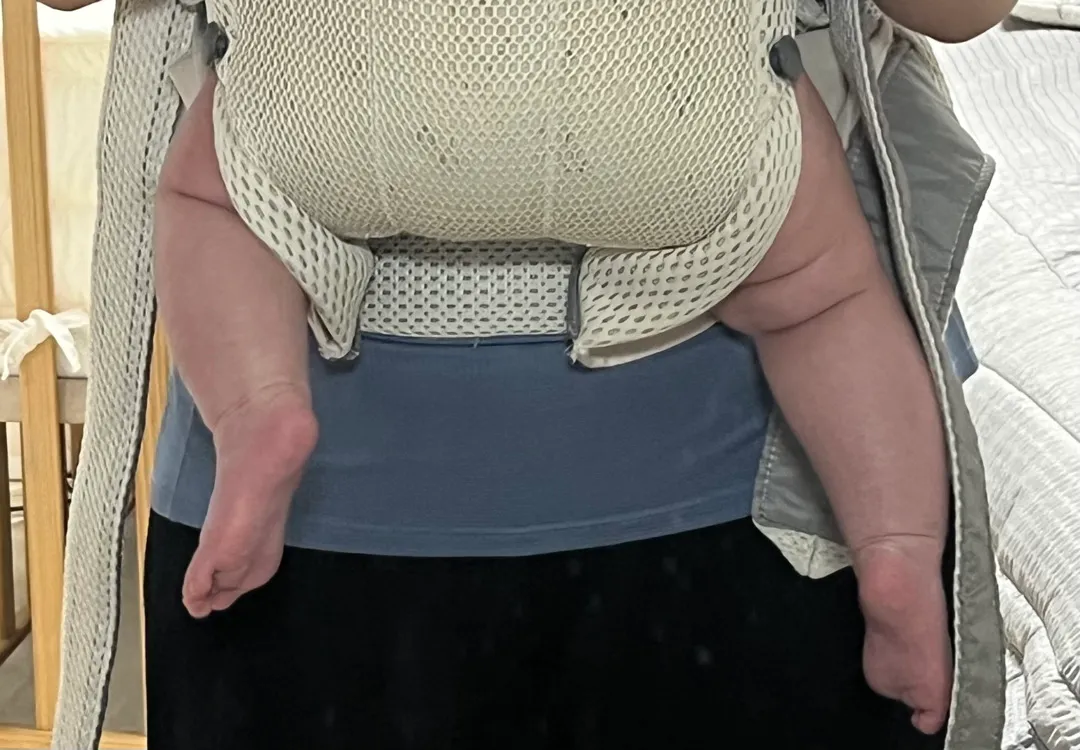 베이비뵨 아기띠 사용하시는 분들 봐주세요