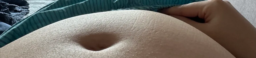 애기가 오른쪽에만 있어요 