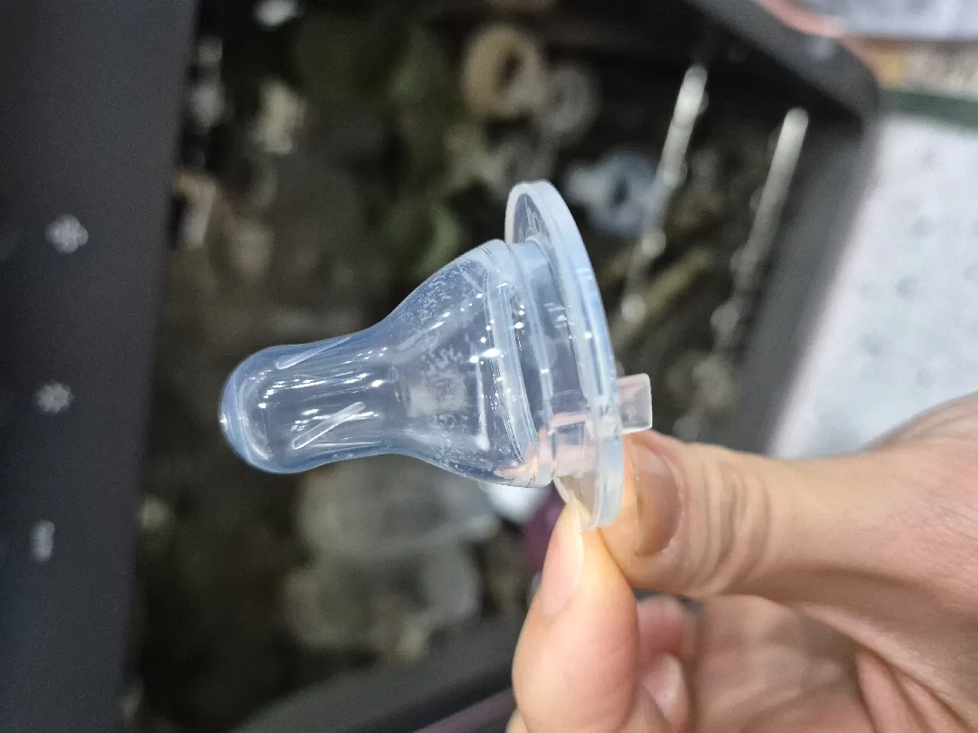 젖병꼭지 물때?? 뭘까요ㅠㅠ??