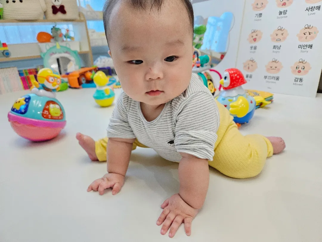 어제부터 이 자세 하고있는데...